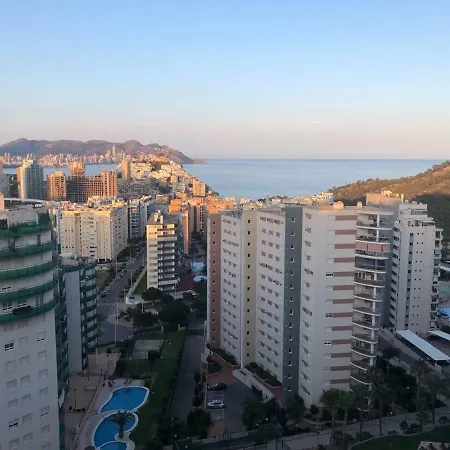 アパート Complejo Residencial Torre Maestral カーラ・デ・フィネストラット